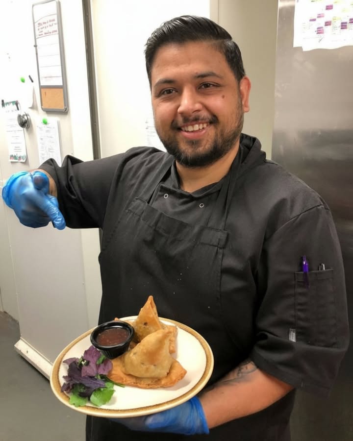 Featured image for “Nepalese Samosas at Woolley’s Bistro”