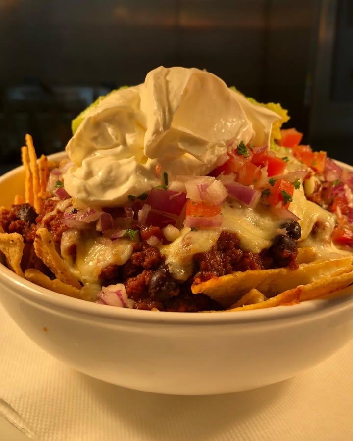 Featured image for “Cheesy Beef Nachos and Weekly Specials at Club Bombala”